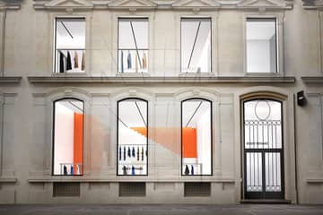 Issey Miyake : ouverture d’un flagship parisien rue François 1ᵉʳ
