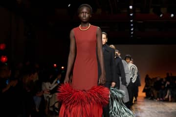 Neue Stimmen, alte Wurzeln: Mailänder Modewoche im Wandel für HW24