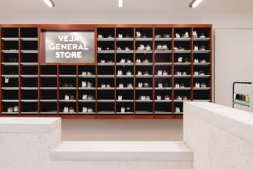 Veja opens a repair shop in Paris