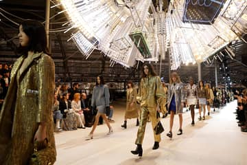Lifestyle, Kollaborationen und ein mögliches Wiederaufleben von physischen Geschäften bei der Pariser Modewoche 