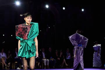 Viktor & Rolf toman con guasa la idea del "streetwear" como Alta Costura