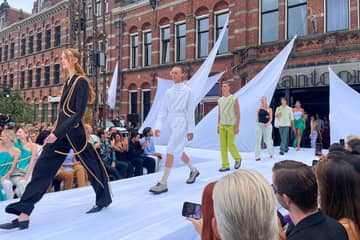 Martan opent Amsterdam Fashion Week met duurzame show: ‘We kunnen nog zes generaties kleden met wat al bestaat’ 