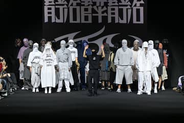 Video: Ajobyajo SS25 - Seoul Fashion Week