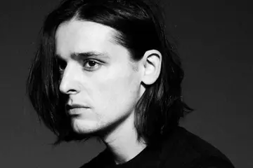 El regreso de Olivier Theyskens: "Trabajo por una forma de belleza"