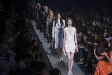 Stella McCartney y Versace apuestan a la 'fast fashion' en Brasil