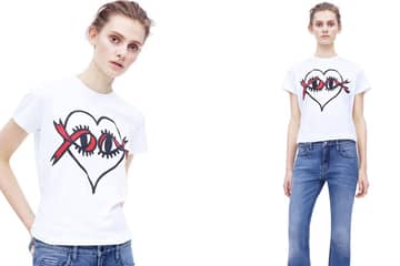 Victoria Beckham designs t-shirt for world AIDS day