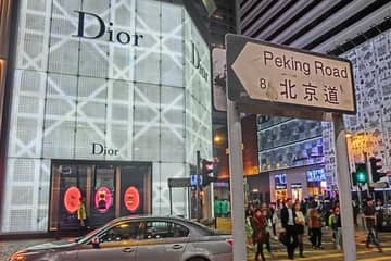 Dior abre a todo trapo en Pekín su mayor tienda en China
