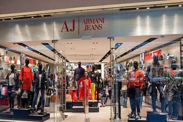 Armani объединит две линии Jeans и Collezioni