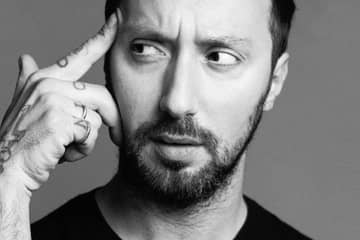 Anthony Vaccarello met en pause sa collection eponyme