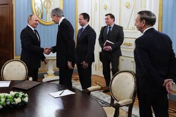 Путин встретился с главой Louis Vuitton