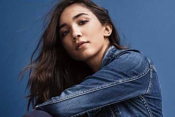 American Eagle Outfitters affirms Q4 EPS guidance
