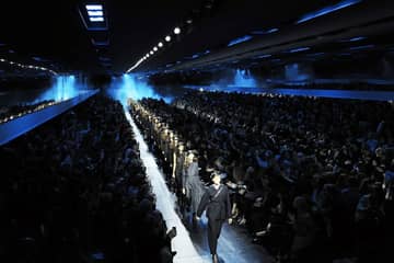 Военные береты на показе Dior в Париже
