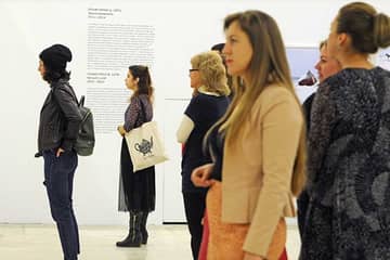 Выставки в рамках биеннале "Мода и стиль в фотографии" проходят в Манеже