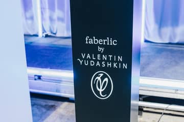 Валентин Юдашкин рассказал FashionUnited о своем сотрудничестве с Faberlic
