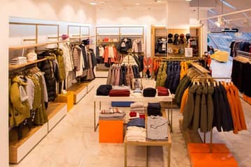 Продажи одежды и обуви в российских магазинах в "черную пятницу" выросли на 73 проц