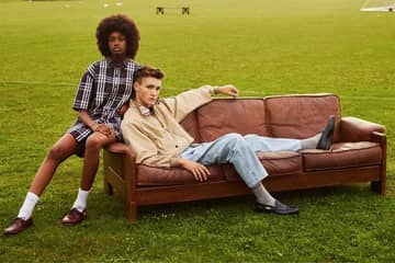 Burberry posts 2 percent comparable sales rise in Q3