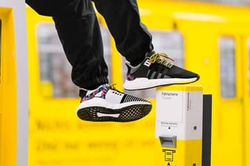Sneaker Adidas en Berlijnse OV met gratis jaarkaart binnen dag uitverkocht