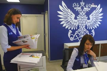 ВТБ вложит 30 млрд рублей в создание 40 логистических центров "Почты России"