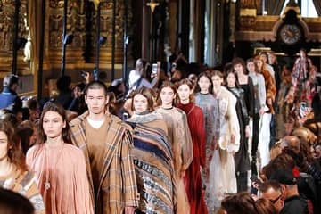Fashion Week: Sacai dépareillé, Stella McCartney entre classicisme et kitsch