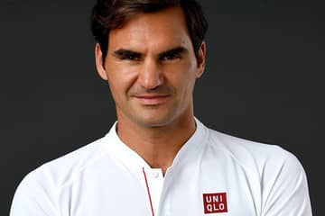Теннисист Роджер Федерер подписал контракт с Uniqlo стоимостью 300 млн долл