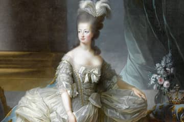 Dans la garde-robe de Marie-Antoinette