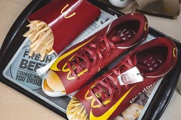Коллаборация Nike и McDonald's: бренды выпустили бутсы с картошкой фри