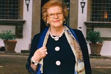 На 97-м году жизни умерла почетный президент модного дома Ferragamo Ванда Феррегамо