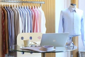 Le Chemiseur, chemises sur mesure en ligne, ouvre un showroom à Paris
