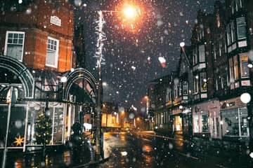 Bad weather takes toll on high street in Christmas build-up