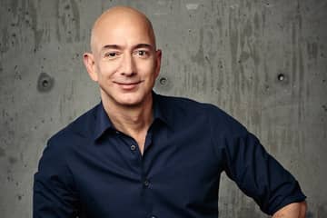Jeff Bezos cède sa place chez Amazon en pleine fronde mondiale contre les géants du net