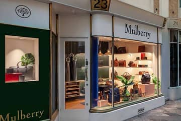 Mulberry finance director steps down
