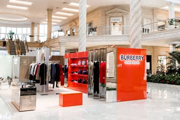 Burberry открывает временные бутики по всему миру, включая Россию
