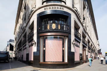 Burberry's full year revenue and profit growth remains flat