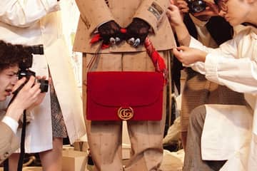 Death of the IT bag: sales of handbags fall 20 percent
