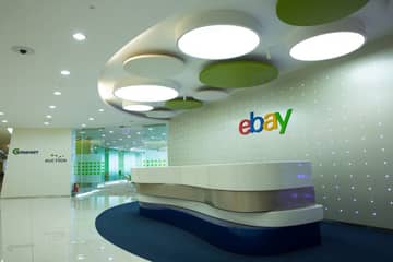eBay reports flat Q3, forecasts weak outlook for Q4