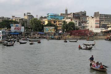 Bangladesch: Fabriken in Dhaka müssen zum Schutz von Buriganga Fluss schließen