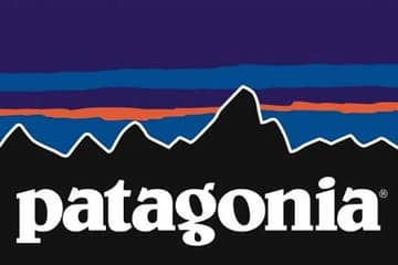 Patagonia : des étiquettes pour appeler à voter contre les climato-sceptiques