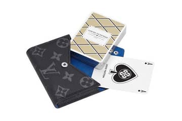 Louis Vuitton выпустил скакалку и игральные карты с монограммами