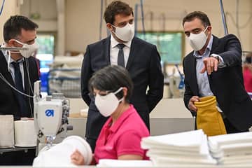 Castaner : "l'objectif que chaque Français ait accès à un masque"