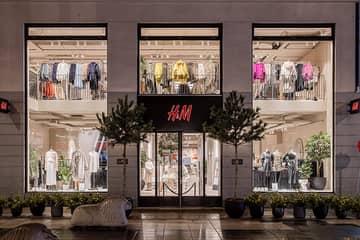 H&M sieht mehr Online-Nachfrage während Covid-19 und eröffnet weitere Webshops