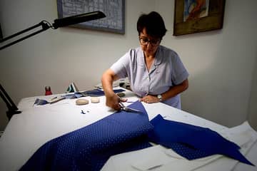 Portées par les plus grands, les cravates E.Marinella, symboles de l'artisanat italien 