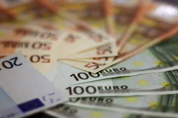 Belgen stappen steeds meer van contant geld af, coronacrisis versnelt trend