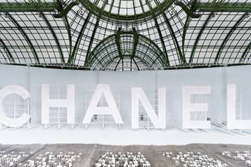 Video: Chanel ziet zwart-wit voor SS21