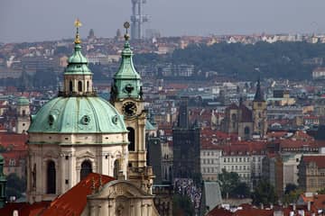 Tschechien schließt Geschäfte und verhängt Lockdown