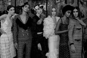 Haute couture : le défilé Chanel devient une "fête en famille"