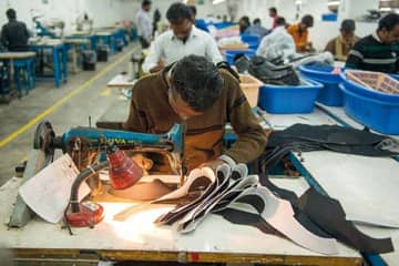 Neue Covid-19-Studie zeigt dramatische Lage indischer Schuh- und Lederarbeiter