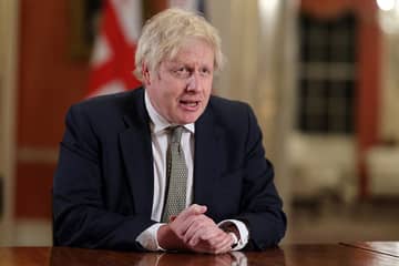 Johnson anuncia el regreso de Reino Unido a un confinamiento “duro”