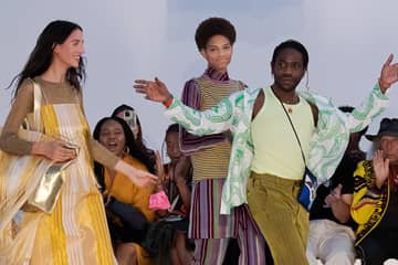 "Nouvelle aube" : la Fashion week démarre à Paris sur le podium