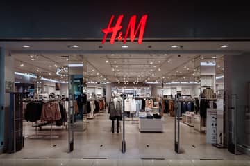 H&M будет перерабатывать одежду в России