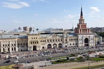 На вокзалах Москвы появятся сетевые магазины одежды